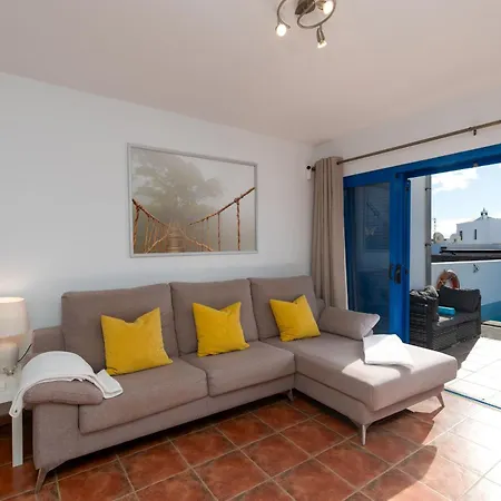 104 - Elise Present By Now Ltd فيلة بلايا بلانكا