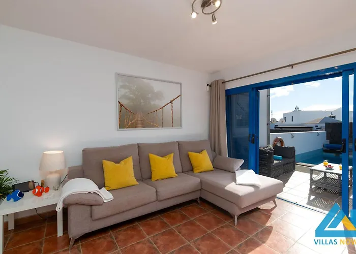 104 - Elise Present By Now Ltd Villa Playa Blanca (Lanzarote)